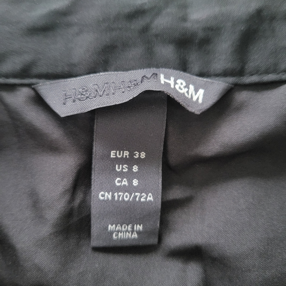 H&M Skirt - Picture 2 of 3
